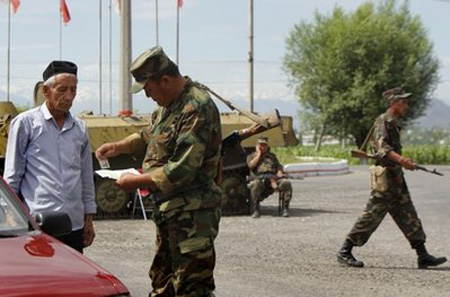 Kyrgyzstan trưng cầu dân ý về hiến pháp